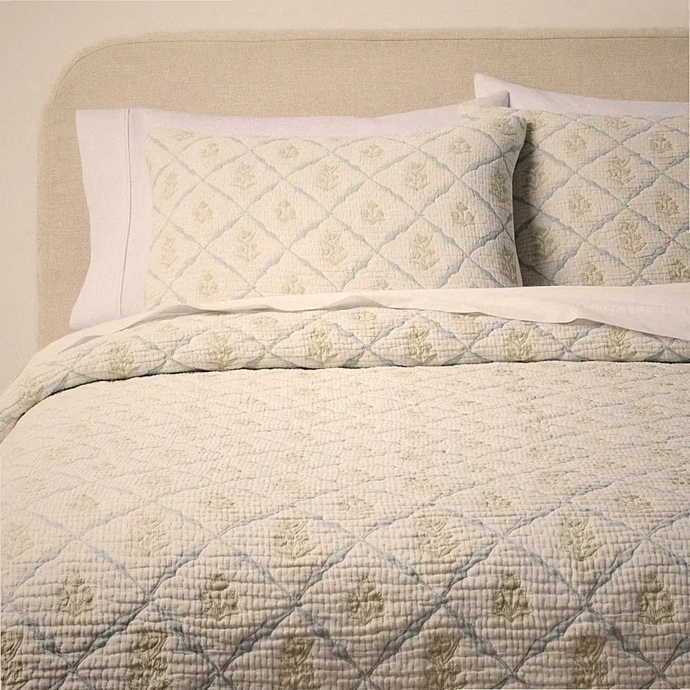 3pc Full/Queen Reversible Lightweight Matelasse Quilt and Shams Set Cottage