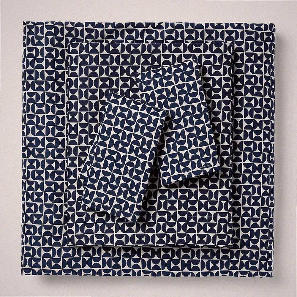Full Cotton Blend Sateen Sheet Set Navy Geo - Room Essentials